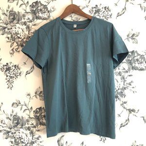 NWT Uniqlo supima tshirt